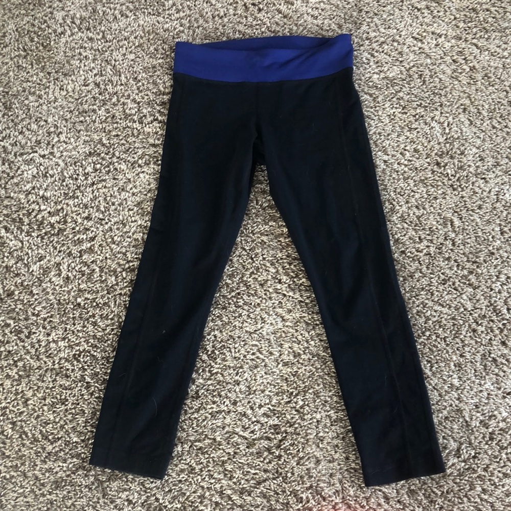 Under Armour crop leggings
